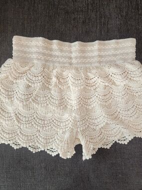 Ina Cream Crochet Lace Boho Cottage Layered Micro Shorts, Womens Sz L